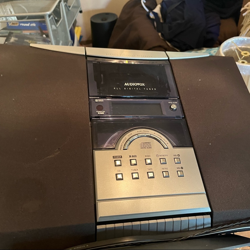 Cd and tape player